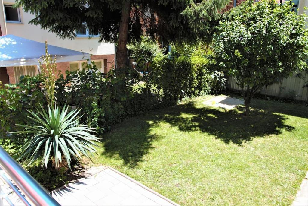 Central Modern Apt With Garden Struga Luaran gambar